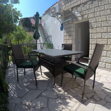 Apartman Kalajzic โอมิช ภายนอก รูปภาพ