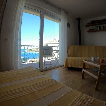 Apartman Kalajzic โอมิช ภายนอก รูปภาพ