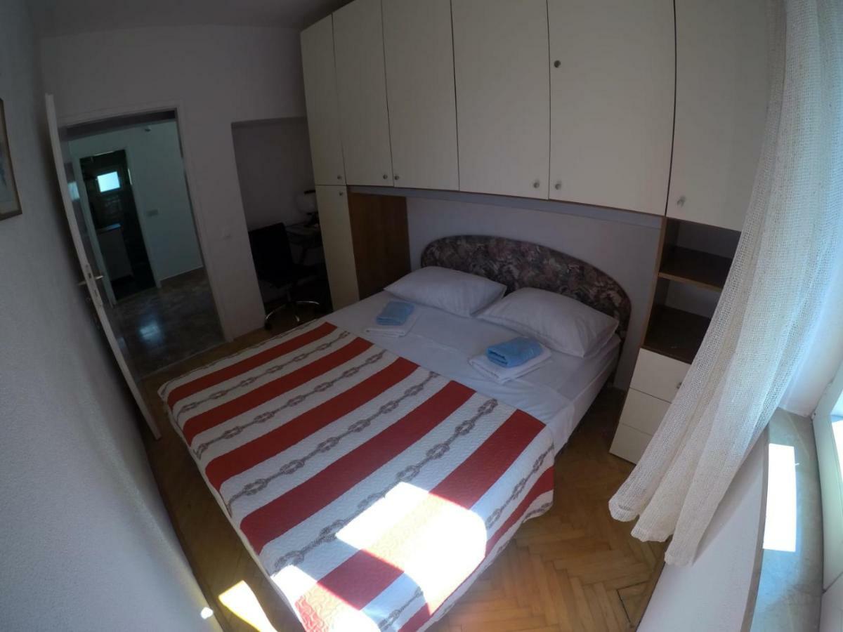 Apartman Kalajzic โอมิช ภายนอก รูปภาพ