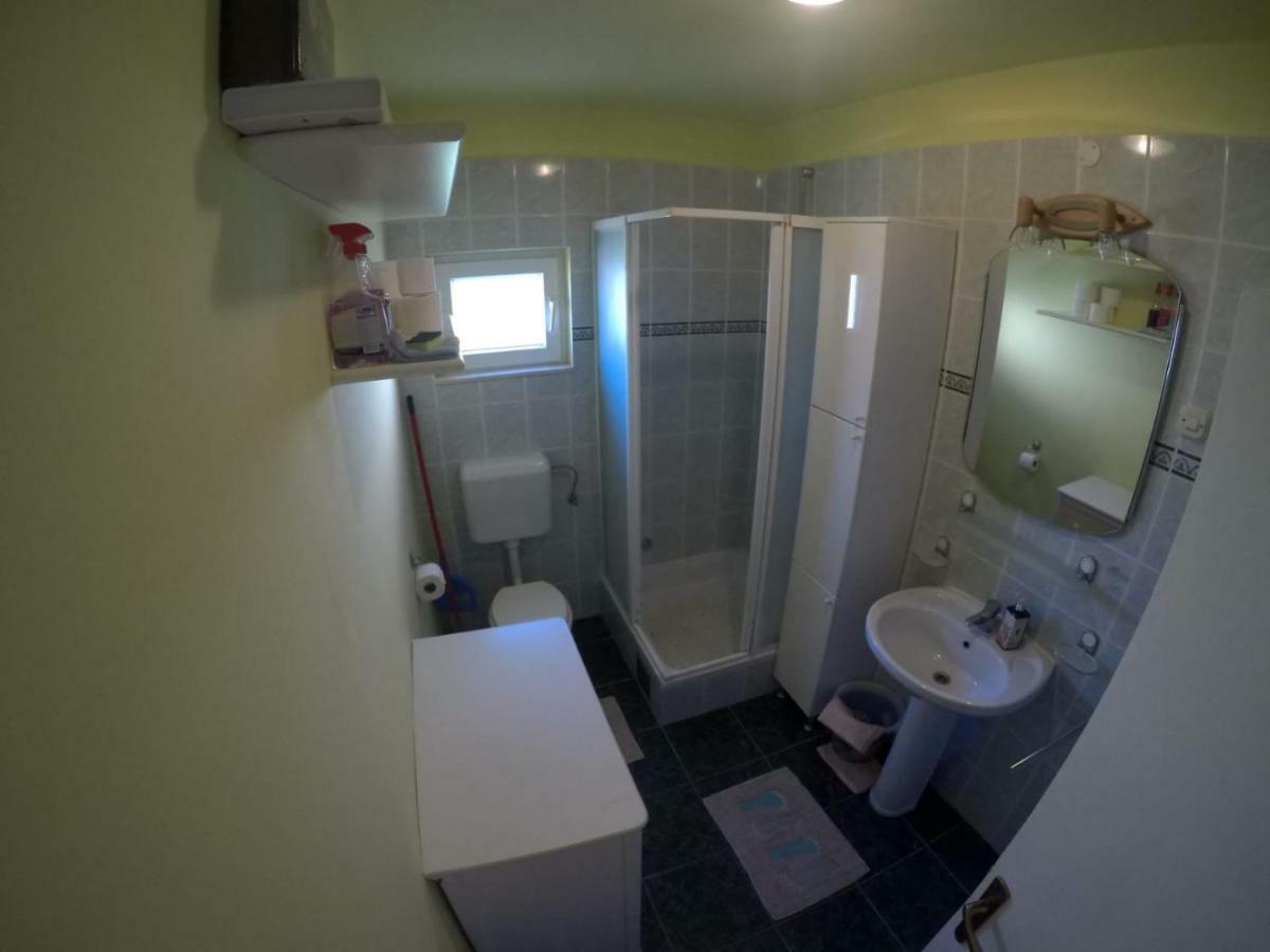 Apartman Kalajzic โอมิช ภายนอก รูปภาพ