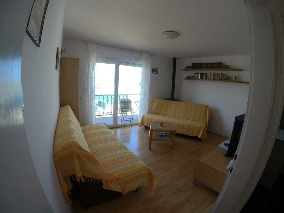 Apartman Kalajzic โอมิช ภายนอก รูปภาพ